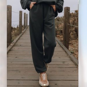 ISO!!!!!! Vintage black daily drills joggers